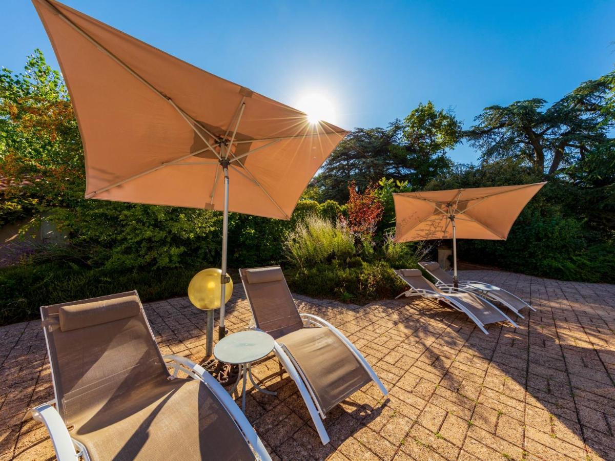 Logis Hotel Noemys Morgon Вилье-Моргон Экстерьер фото