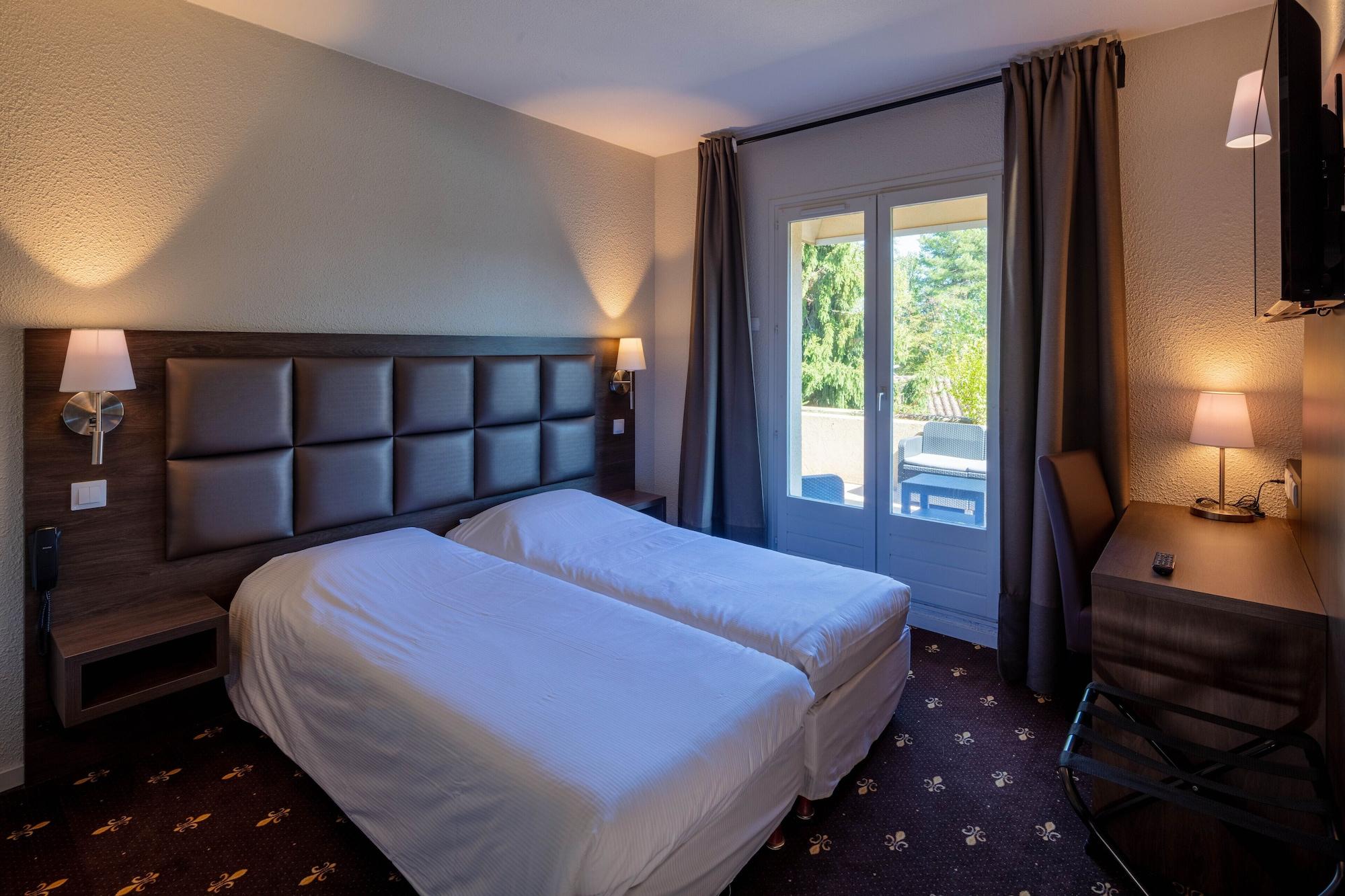Logis Hotel Noemys Morgon Вилье-Моргон Экстерьер фото