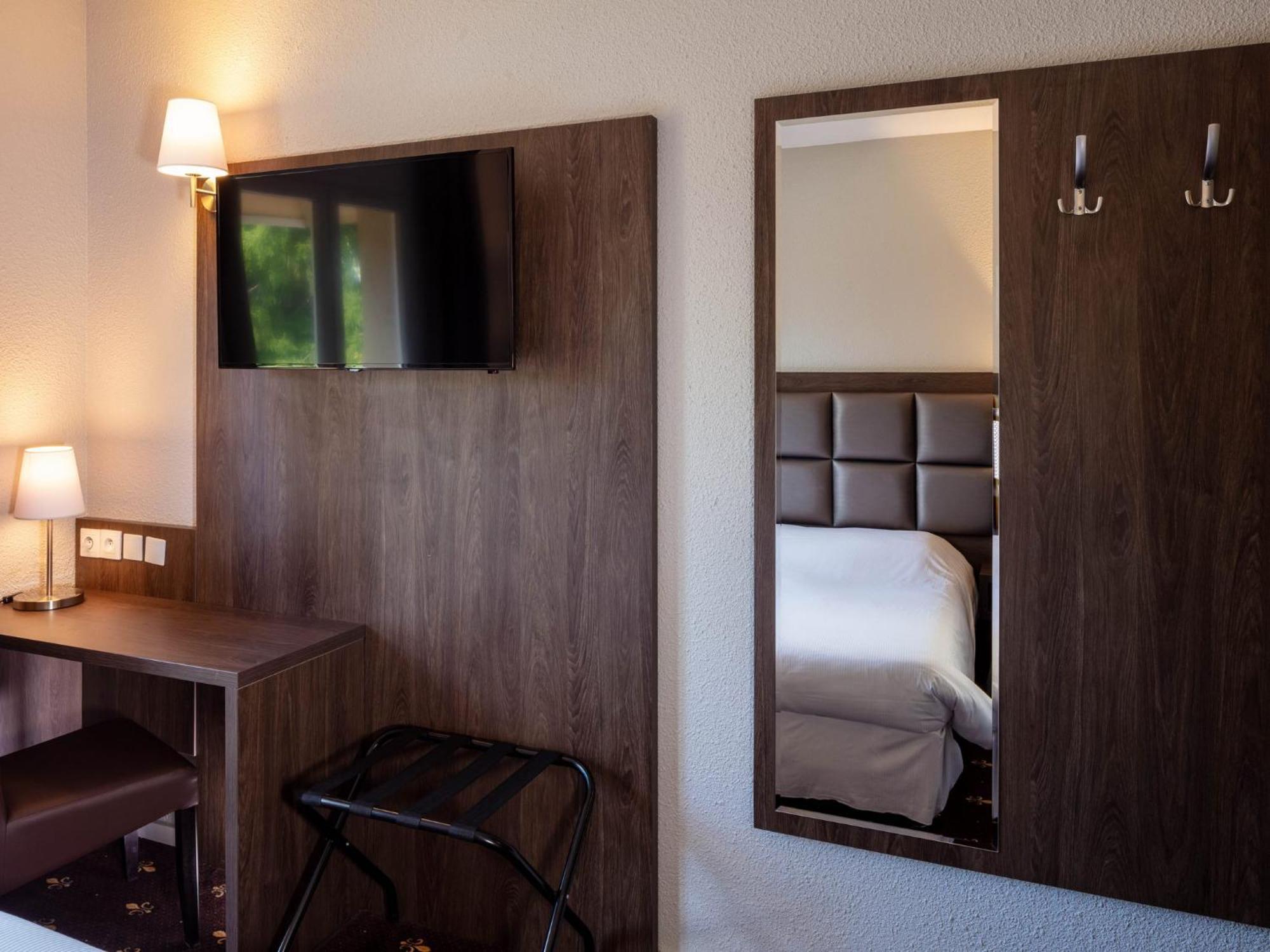 Logis Hotel Noemys Morgon Вилье-Моргон Номер фото